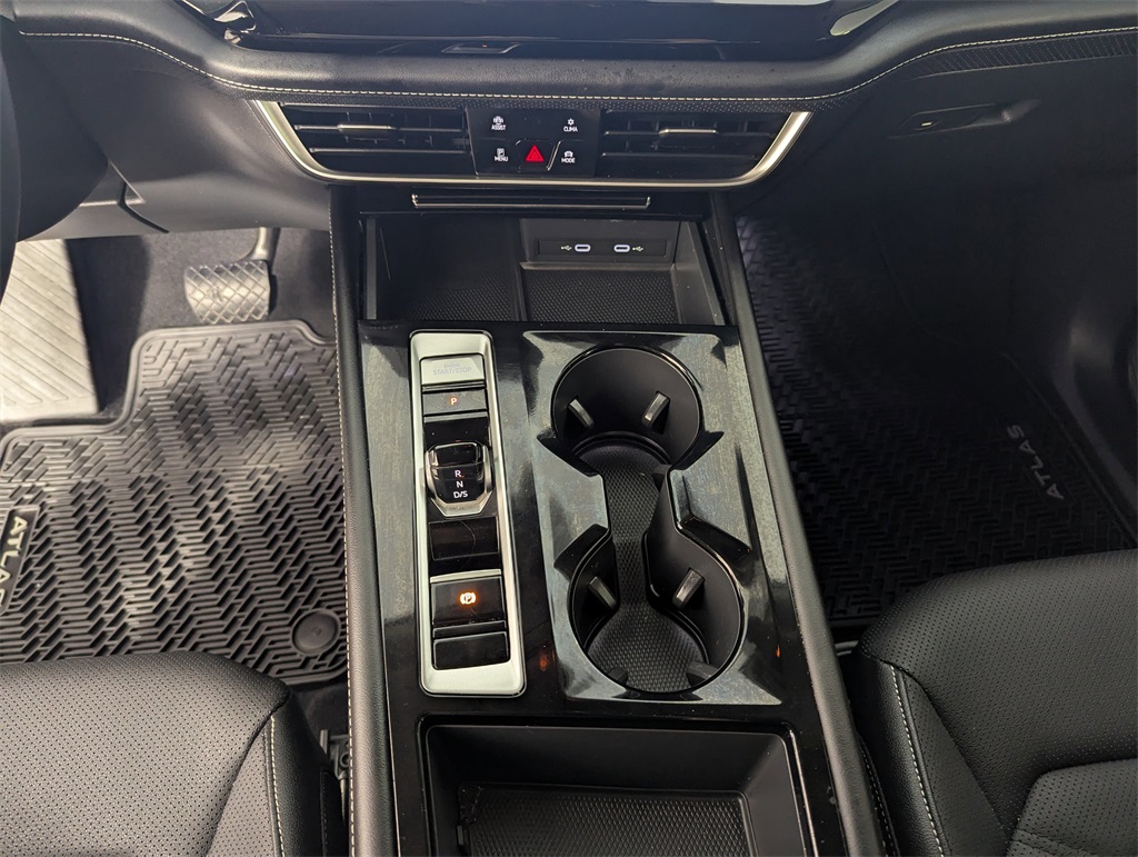 2024 Volkswagen Atlas SE Technology photo 24