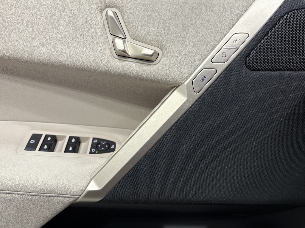 2025 Bmw iX iX xDrive50 photo 16