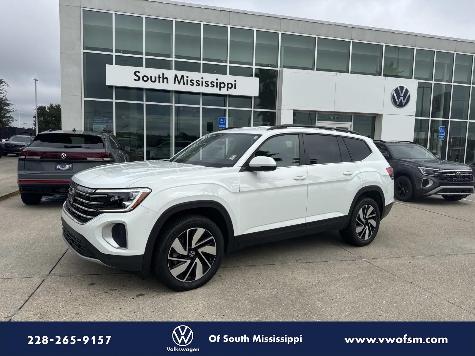 2025 Volkswagen Atlas SE w/Tech's photo