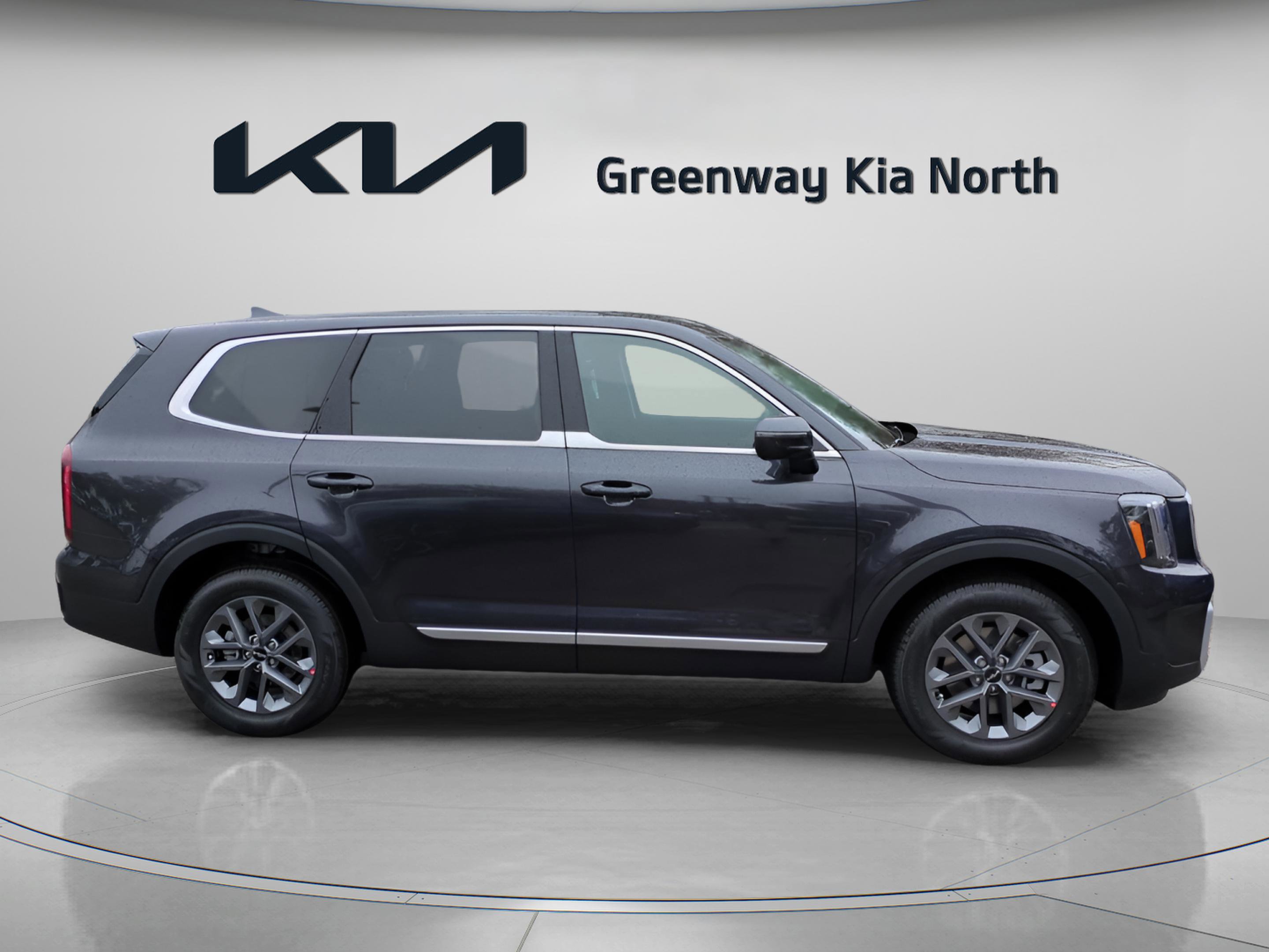 2025 Kia Telluride LX photo 8