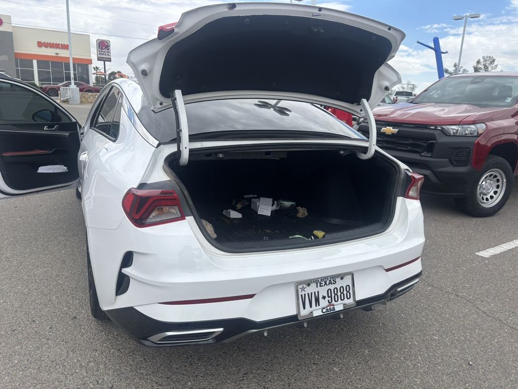 2024 Kia K5 GT-Line photo 16