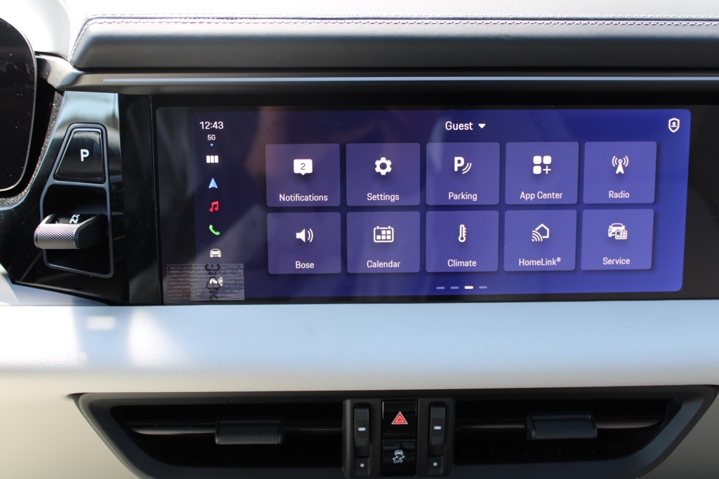 2025 Porsche Macan Electric photo 31