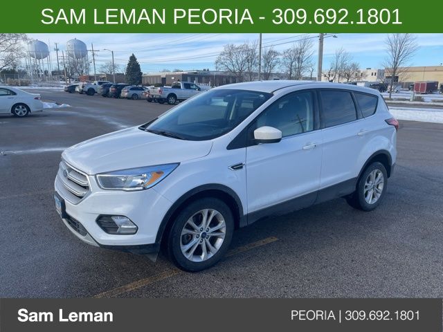 2019 Ford Escape SE's photo