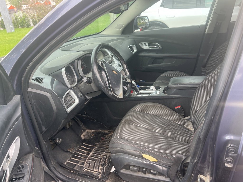 2013 Chevrolet Equinox LT photo 2