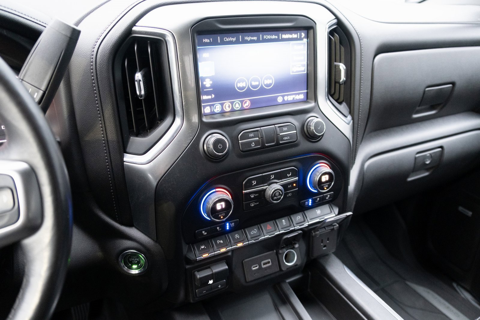 2020 Chevrolet Silverado 1500 LTZ photo 3