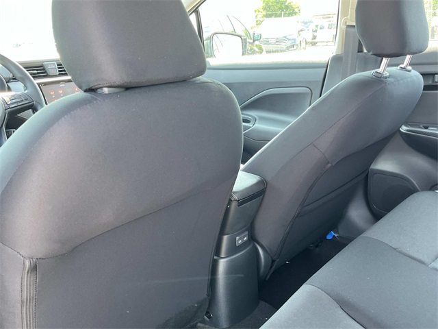 2025 Nissan Versa S photo 17