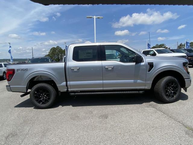 2024 Ford F-150 XLT photo 2