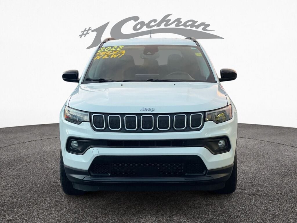 2022 Jeep Compass Latitude photo 2