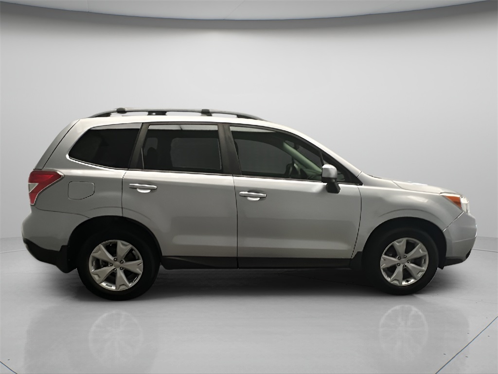 2016 Subaru Forester 2.5i Premium photo 7