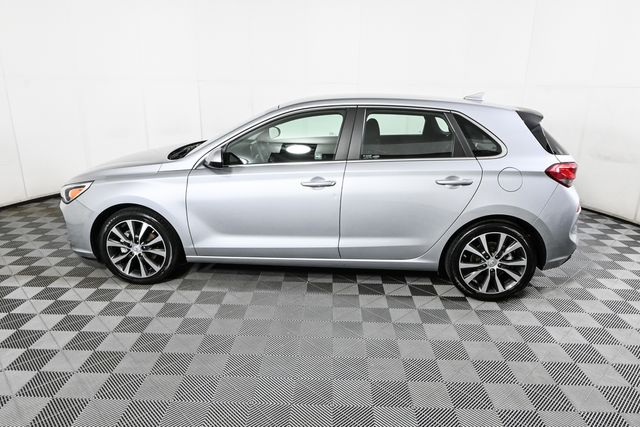 2020 Hyundai Elantra GT Base photo 2