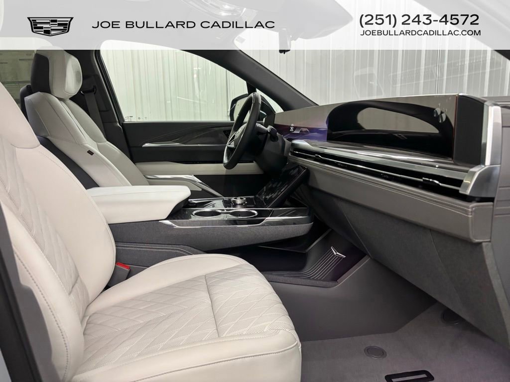 2026 Cadillac Escalade Luxury photo 9