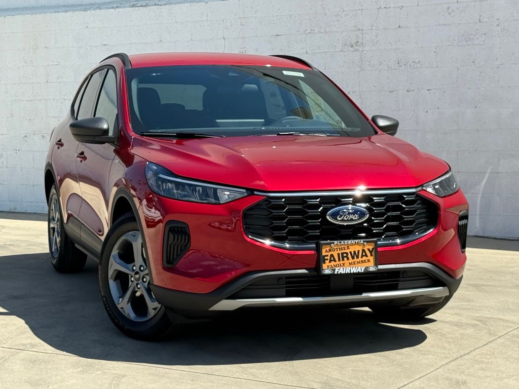2025 Ford Escape ST-Line photo 2