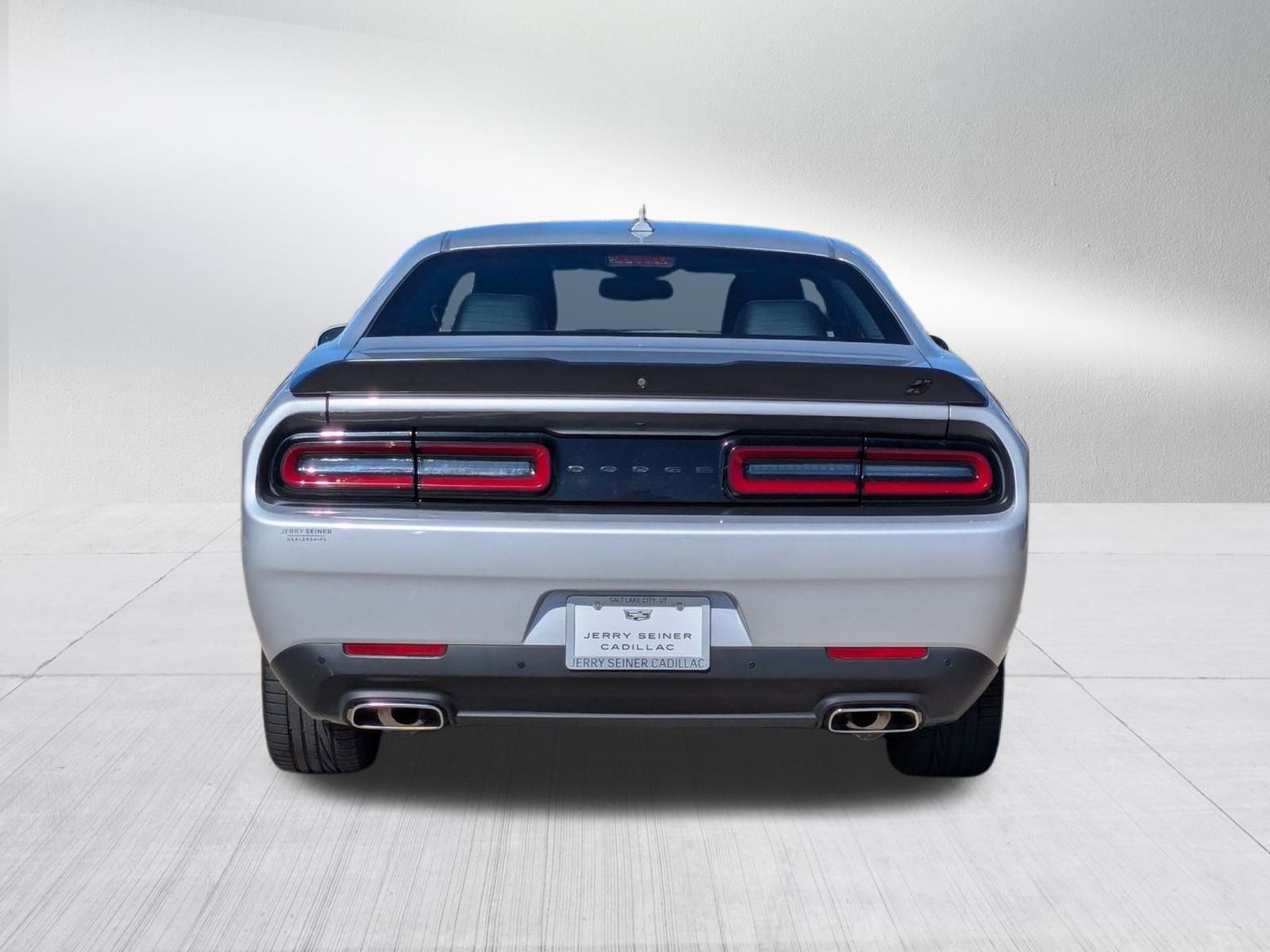 2022 Dodge Challenger GT photo 4