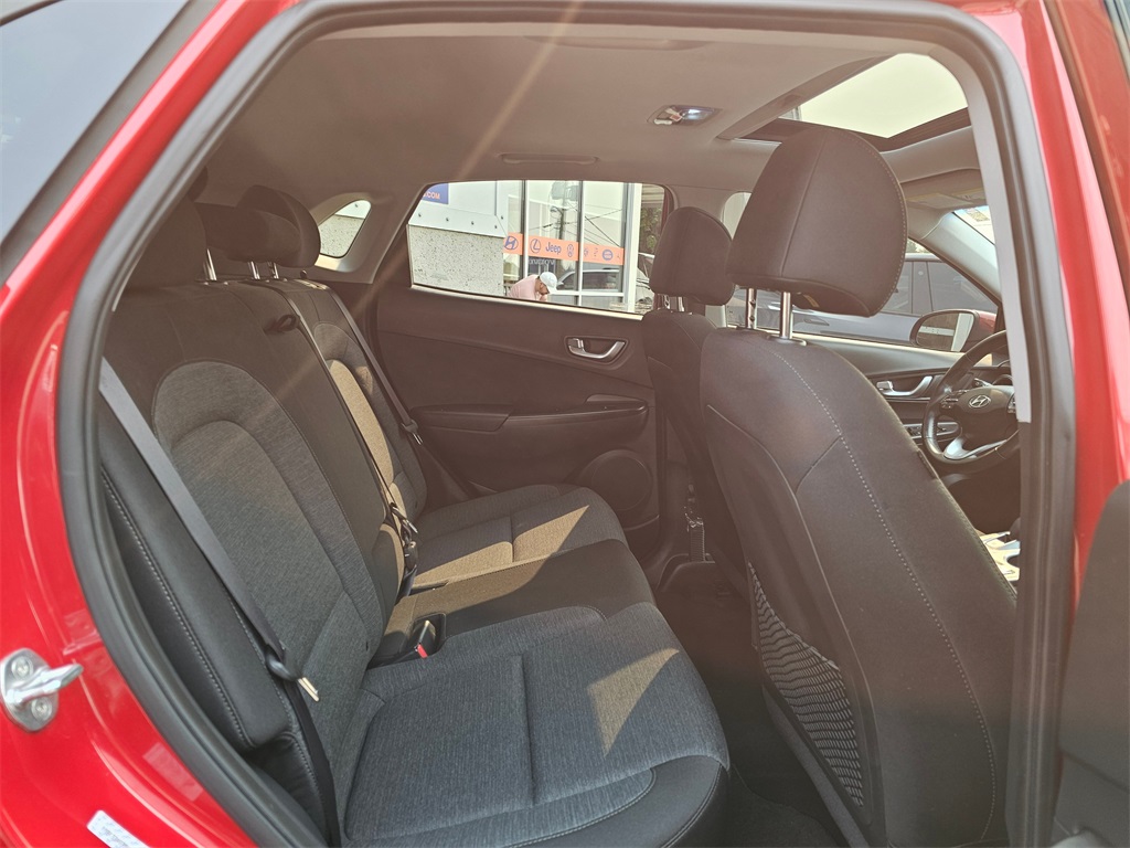 2022 Hyundai Kona Electric SEL photo 13
