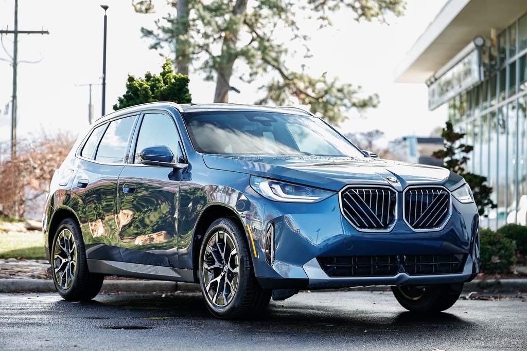 2026 BMW X3 30's photo