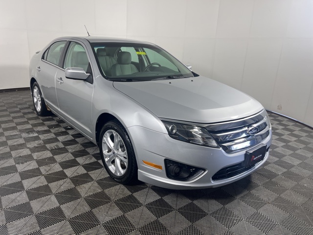 Used 2012 Ford Fusion SE with VIN 3FAHP0HG4CR283870 for sale in Shakopee, Minnesota