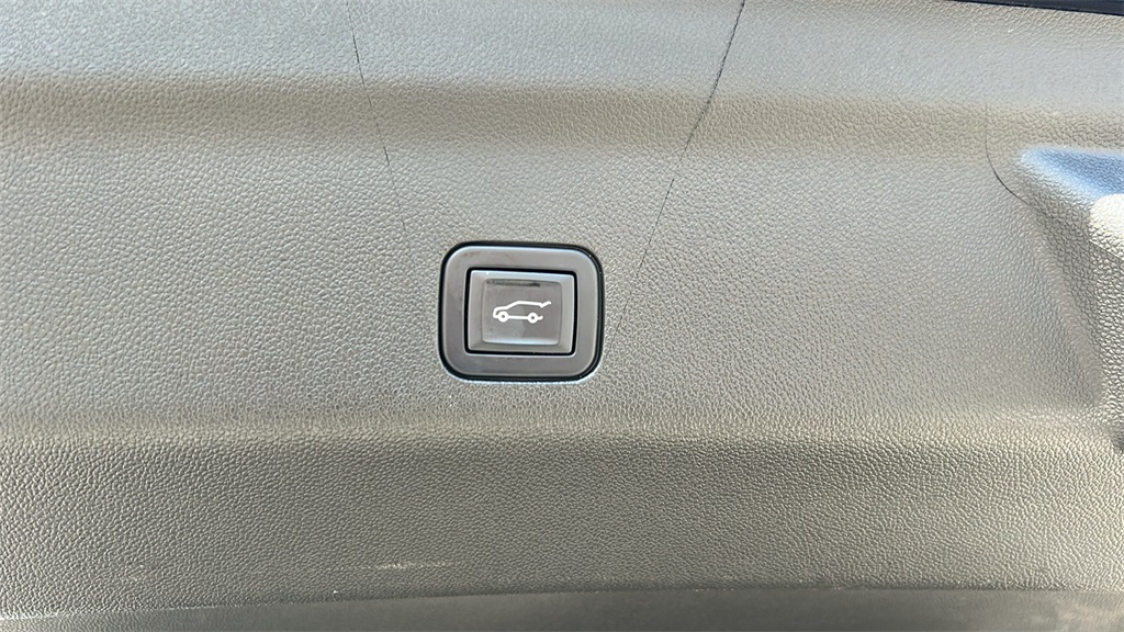 2022 Chevrolet Tahoe High Country photo 4