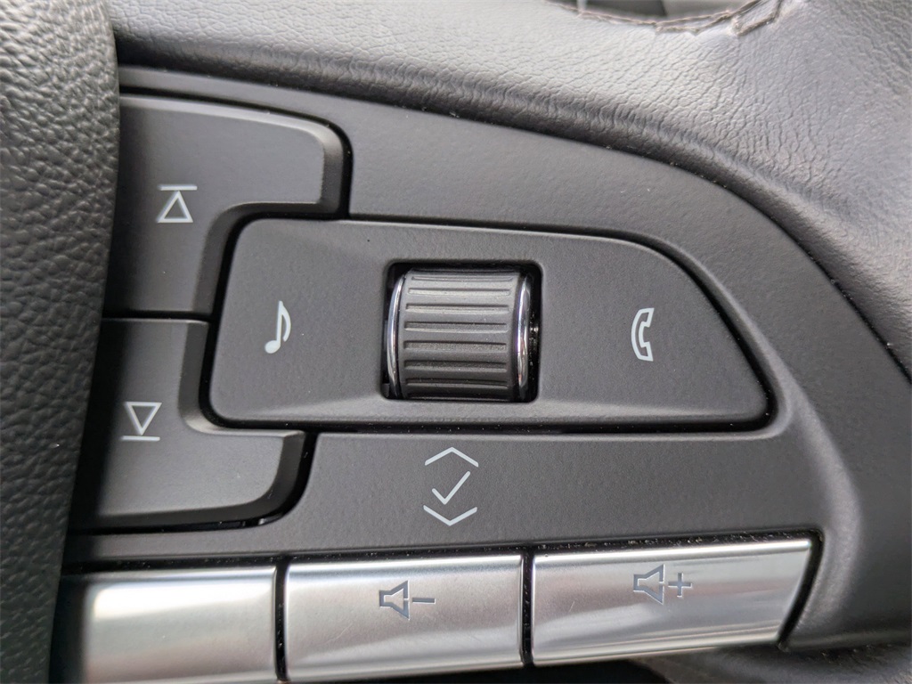 2024 Cadillac XT4 Premium Luxury photo 24
