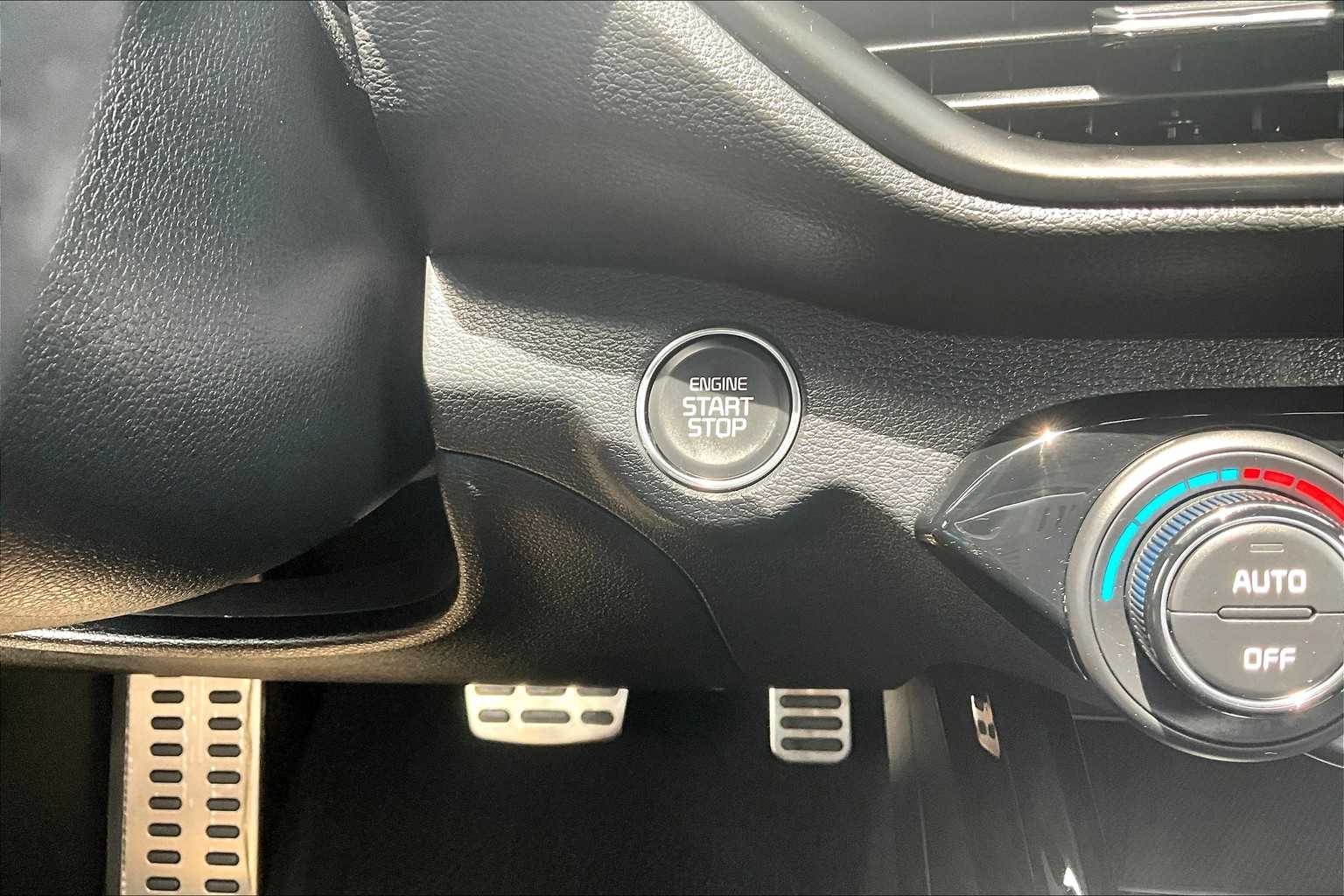 2024 Kia Forte GT-Line photo 34