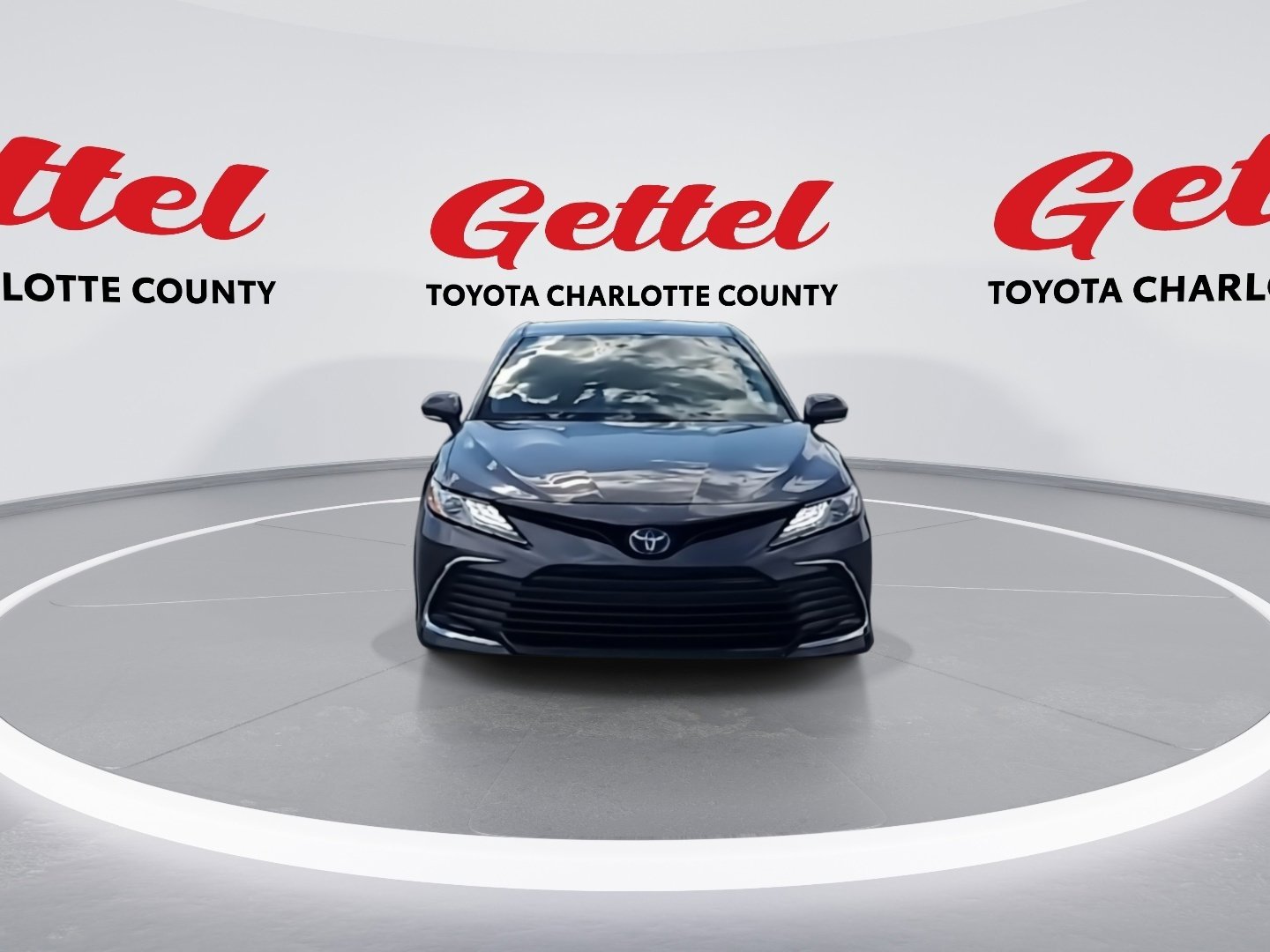 2022 Toyota Camry Hybrid XLE photo 3