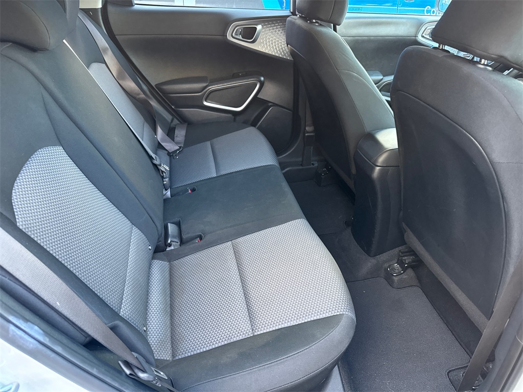2023 Kia Soul LX photo 4