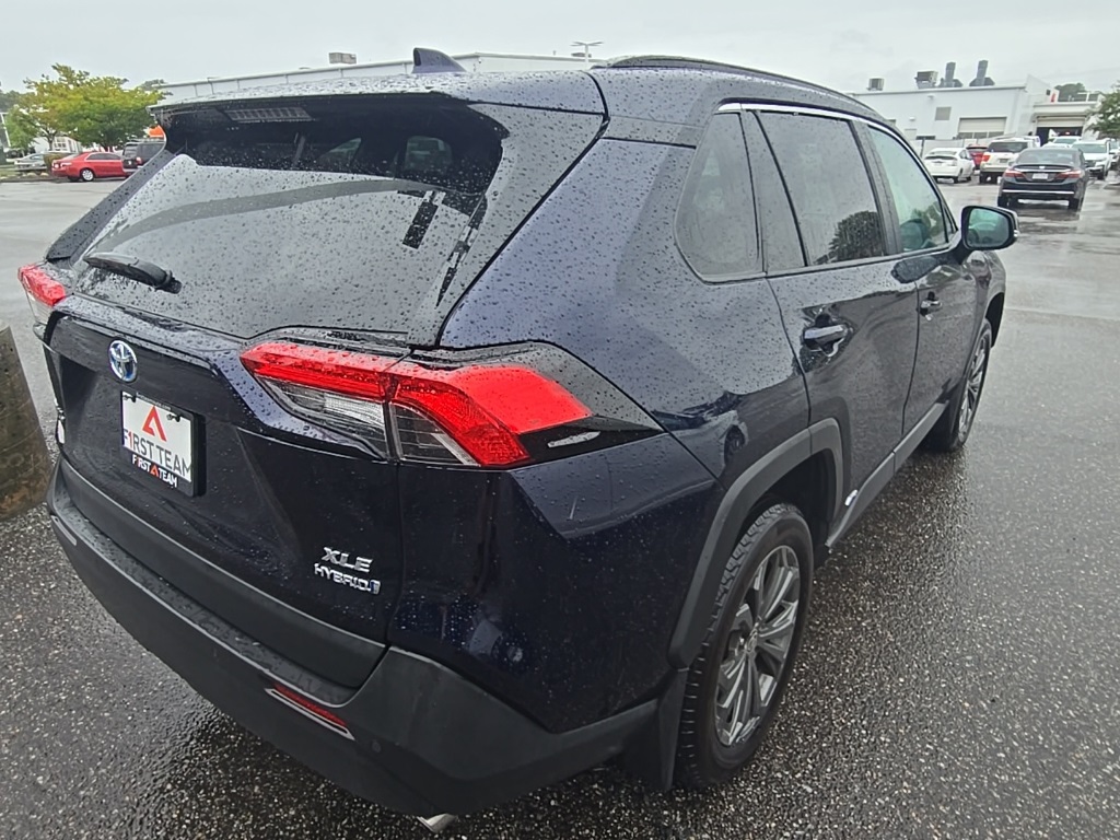 2024 Toyota RAV4 Hybrid XLE Premium photo 5