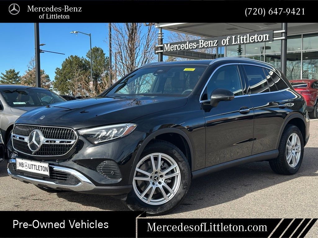 2025 Mercedes-Benz GLC Base's photo