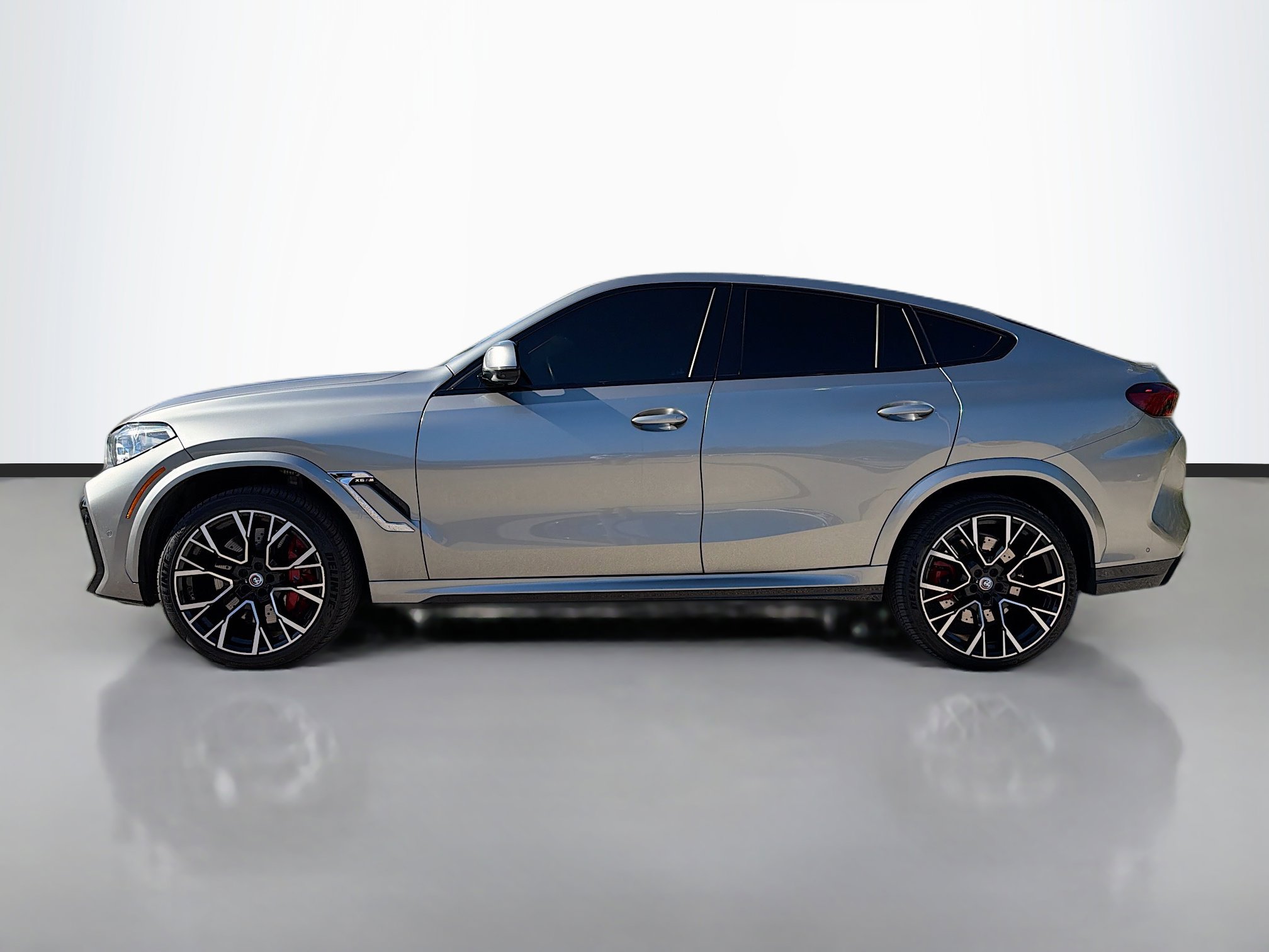 2023 Bmw X6 M photo 2