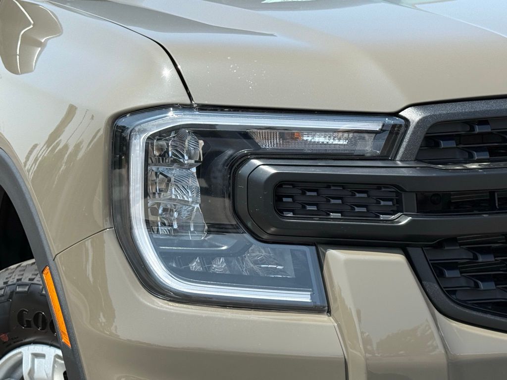 2025 Ford Ranger XL photo 3
