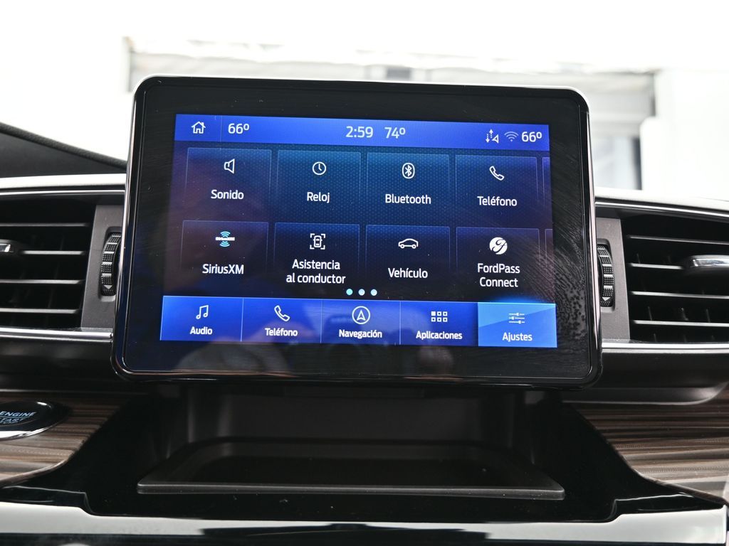 2022 Ford Explorer Limited photo 19