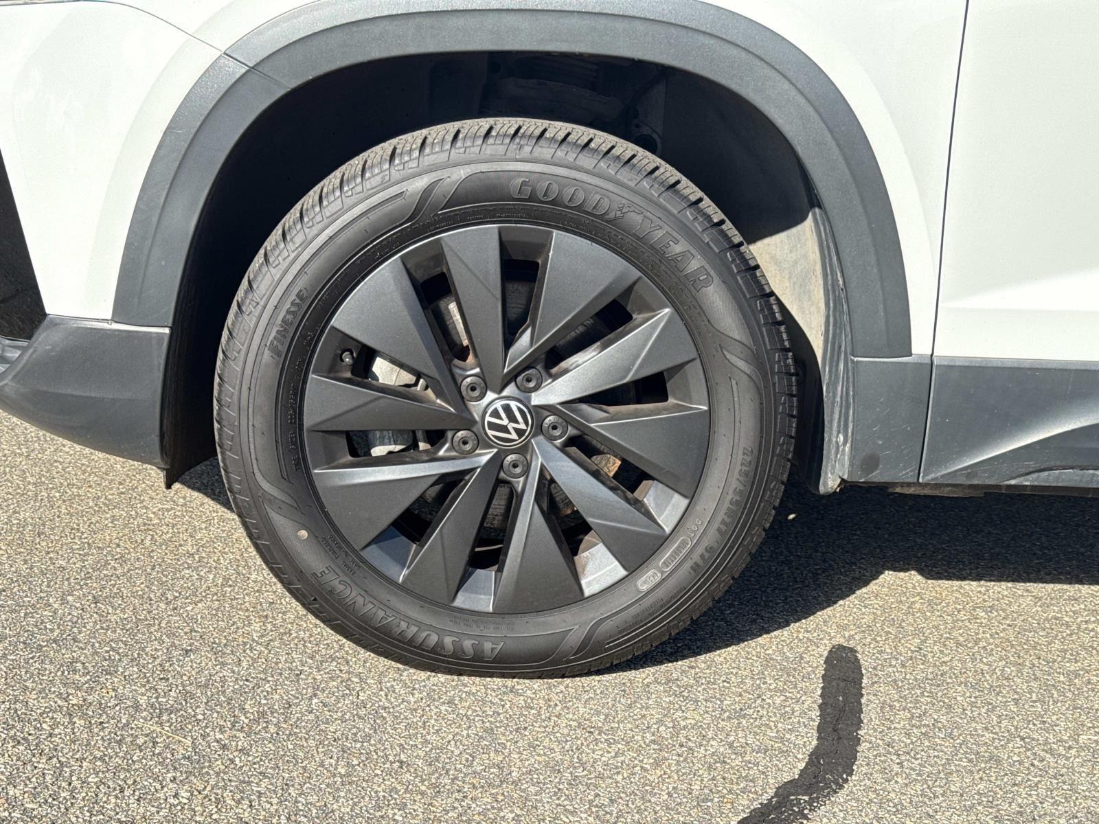 2022 Volkswagen Taos S photo 4