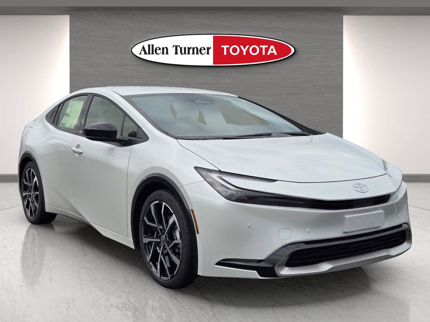 2026 Toyota Prius XSE's photo