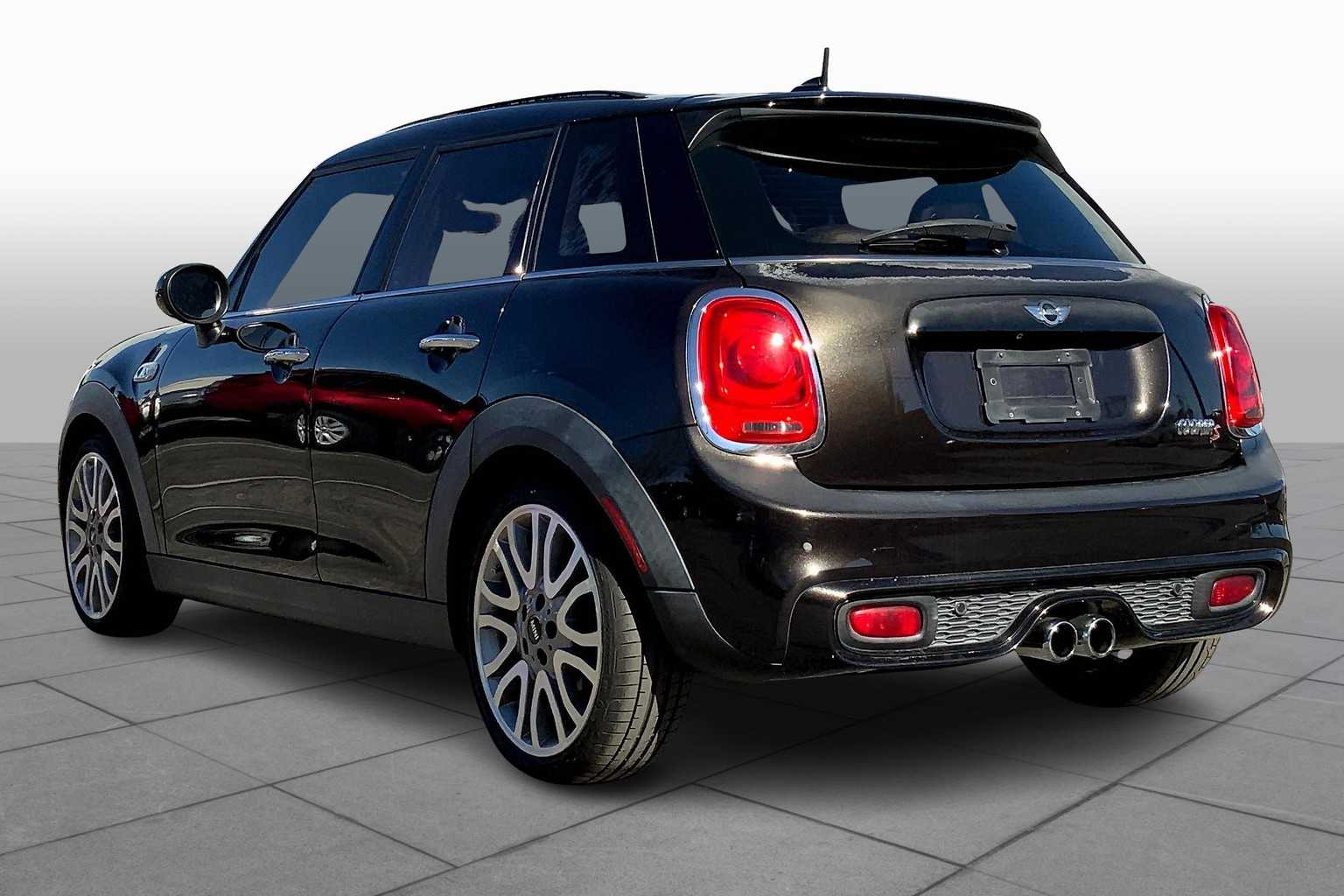 2016 Mini Cooper Hardtop 4 Door S photo 10
