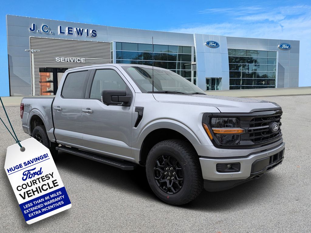 2025 Ford F-150 XLT's photo