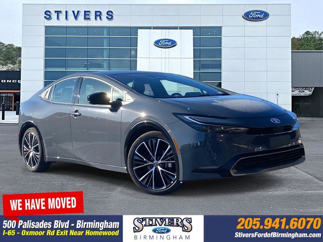 2025 Toyota Prius XLE's photo