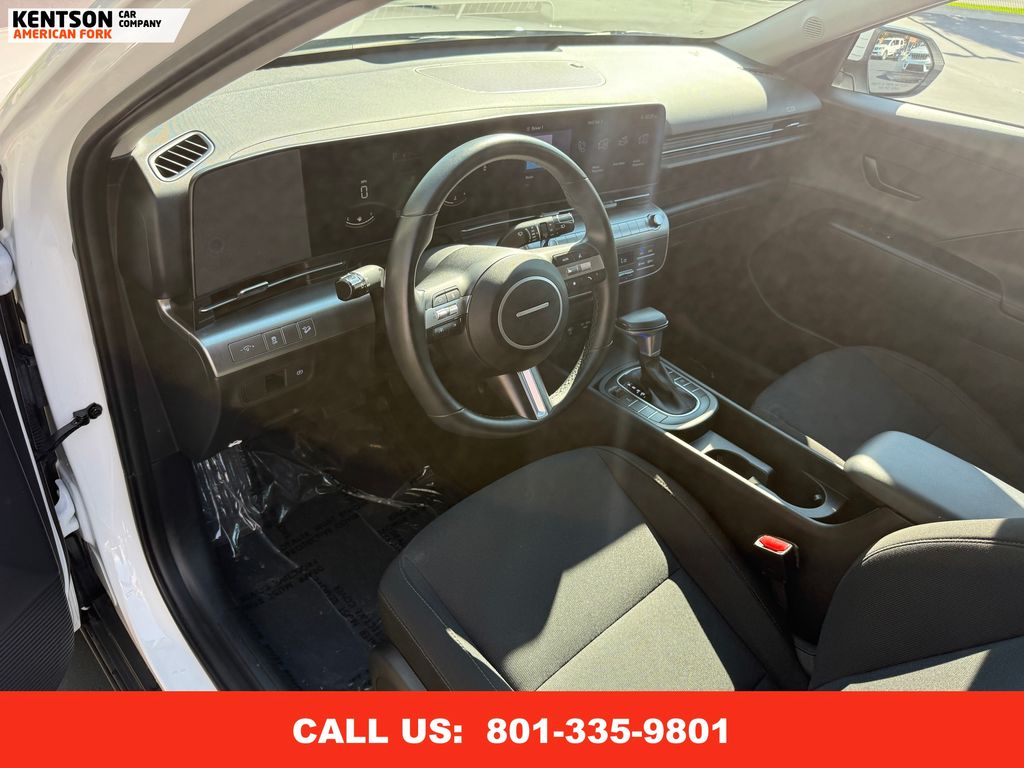 2025 Hyundai Kona SEL photo 28