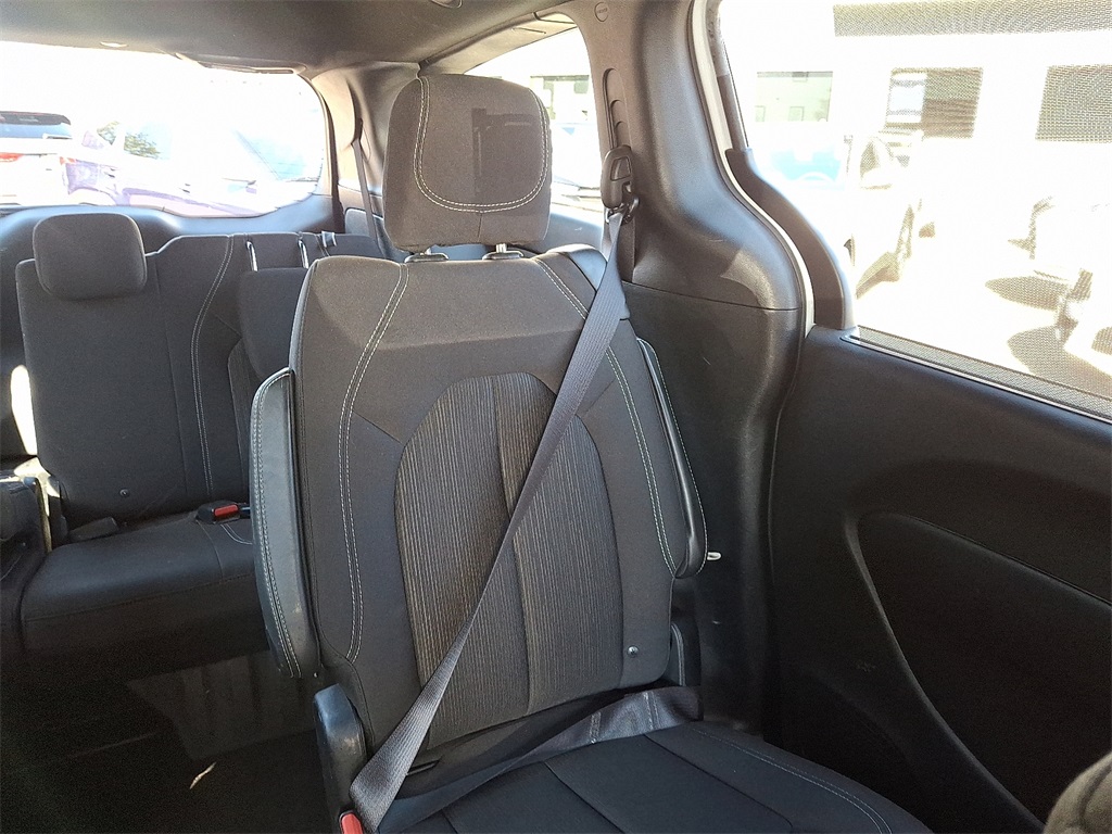 2018 Chrysler Pacifica Touring Plus photo 20
