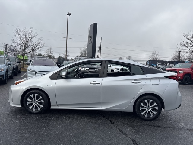 2021 Toyota Prius LE AWD-e photo 4