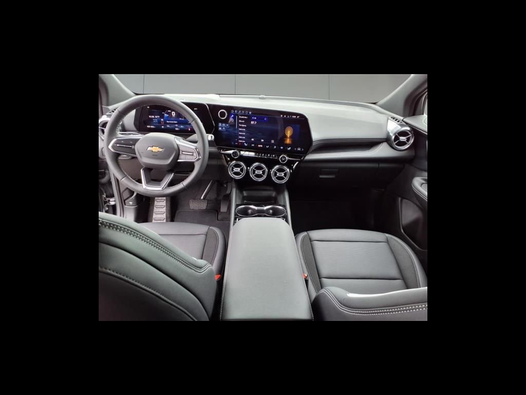 2025 Chevrolet Blazer EV photo 37