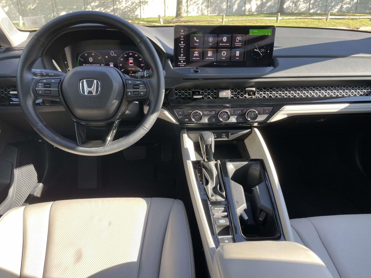 2023 Toyota RAV4 Hybrid photo 11