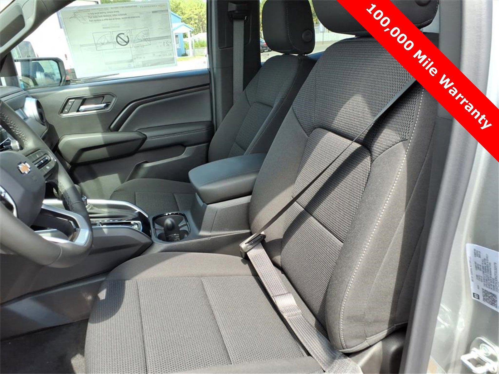 2026 Chevrolet Colorado LT photo 13