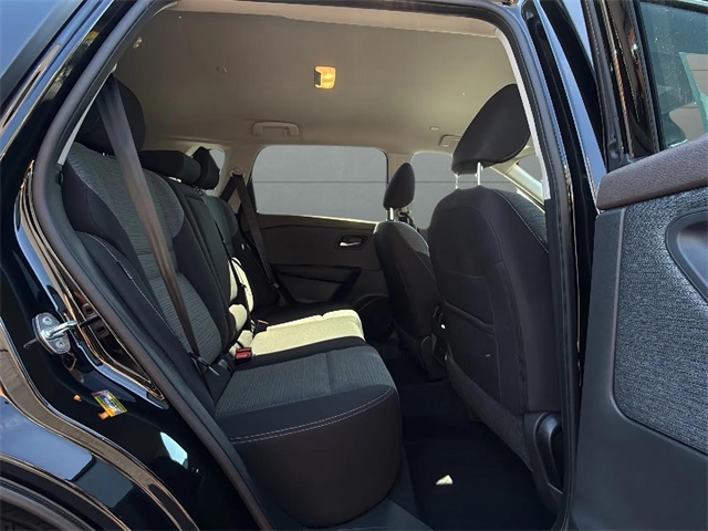 2023 Nissan Rogue SV photo 12