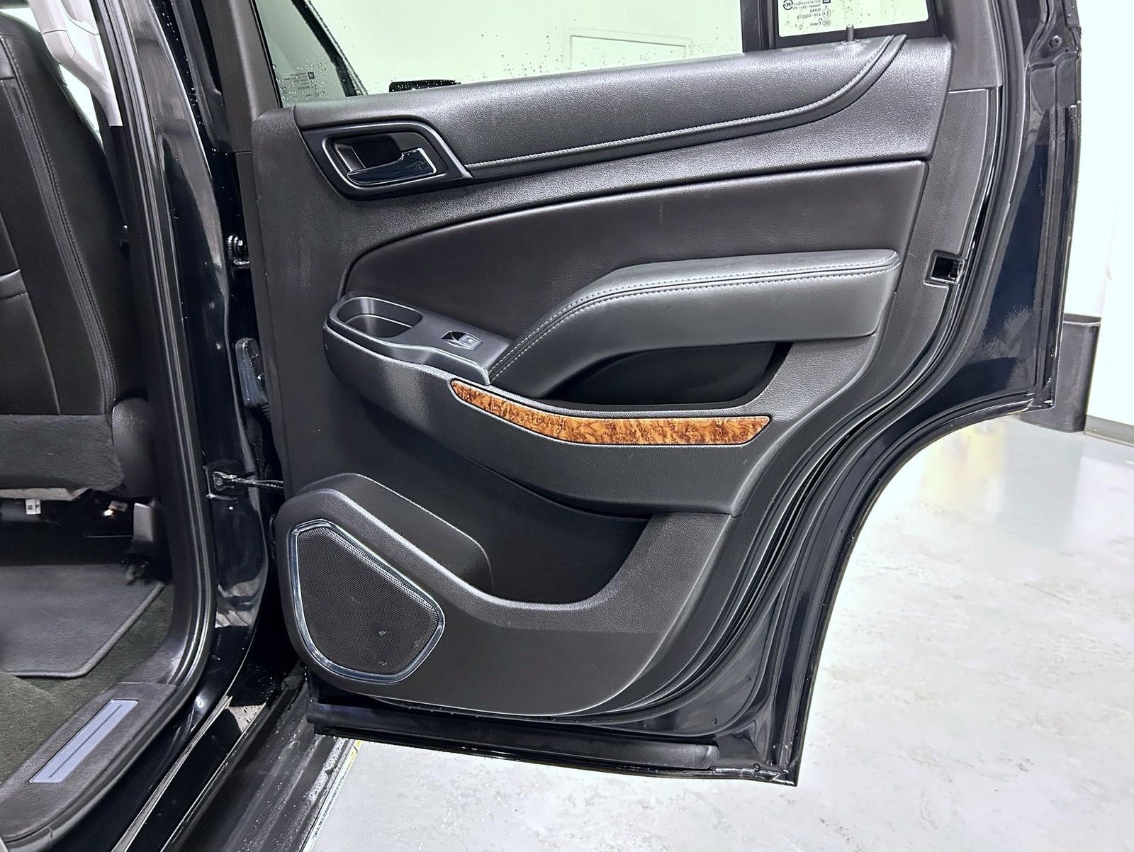 2018 Chevrolet Tahoe Premier photo 15
