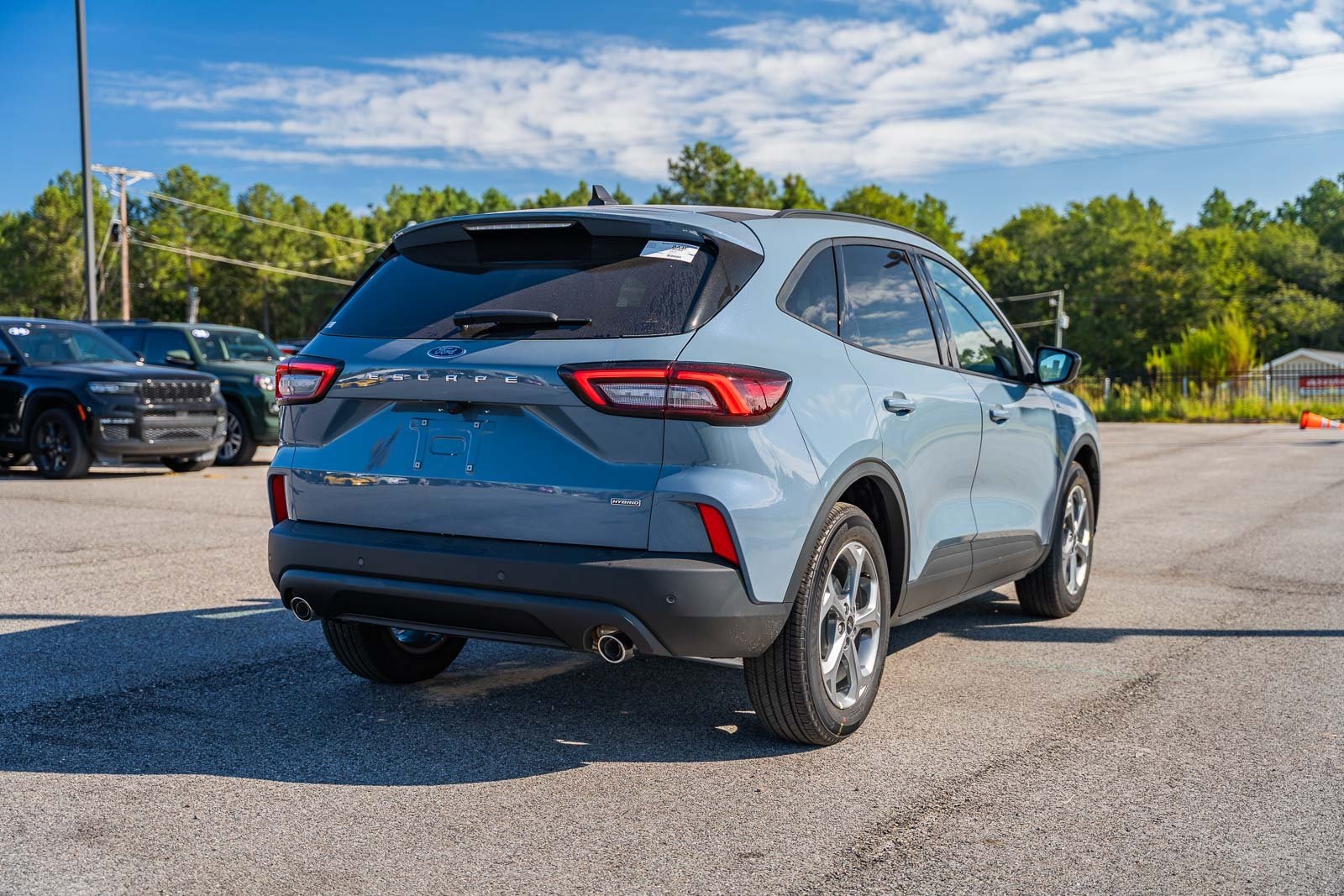 2025 Ford Escape ST-Line photo 4