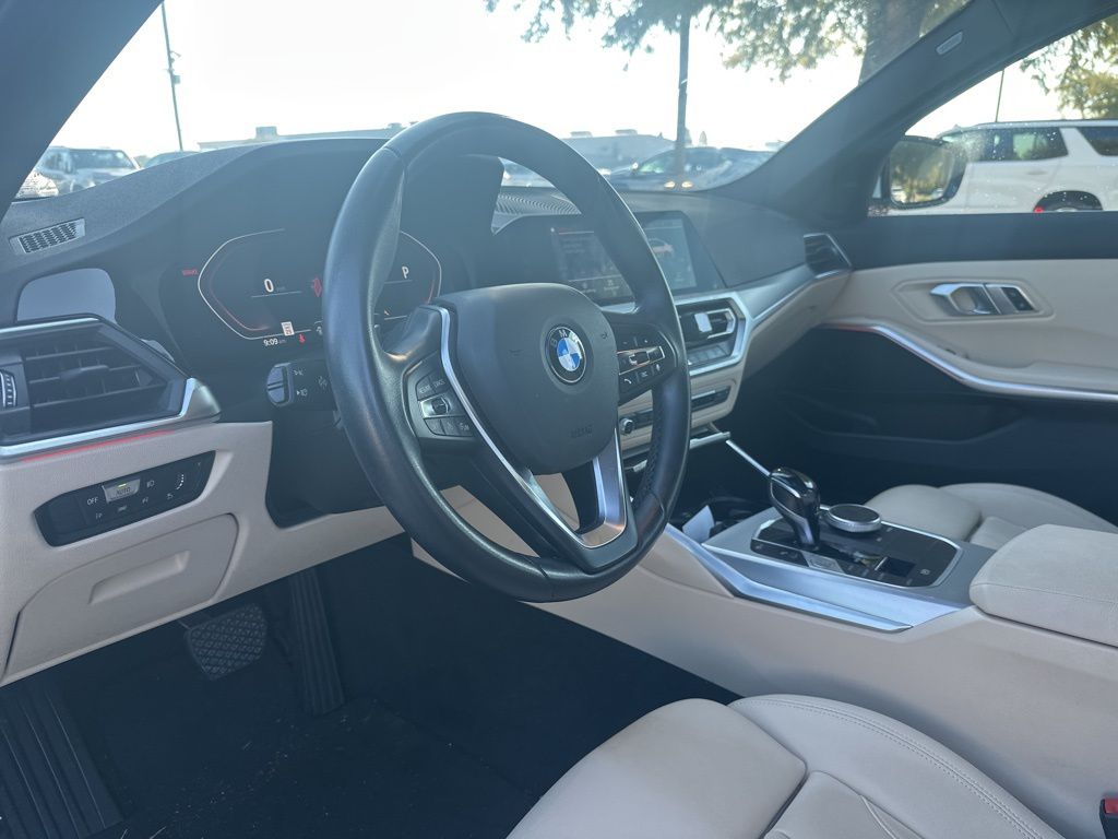 2021 Bmw 330i photo 2