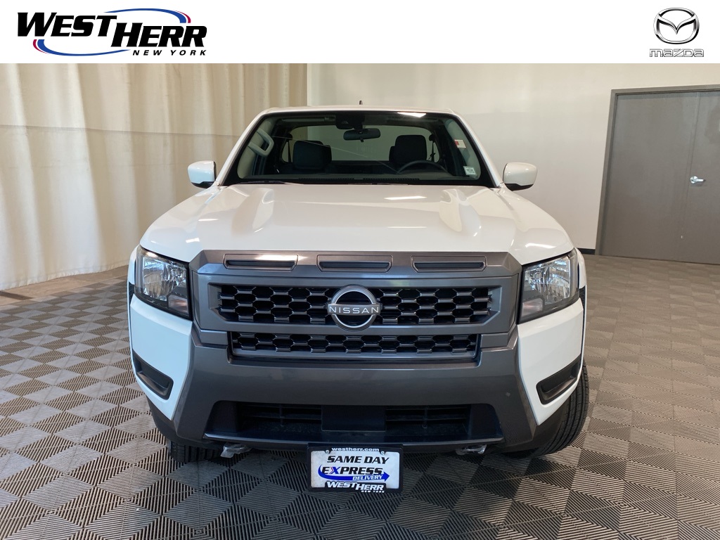 2025 Nissan Frontier SV photo 8