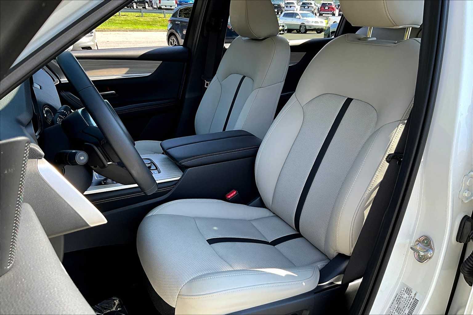 2025 Mazda CX-70 Premium photo 7
