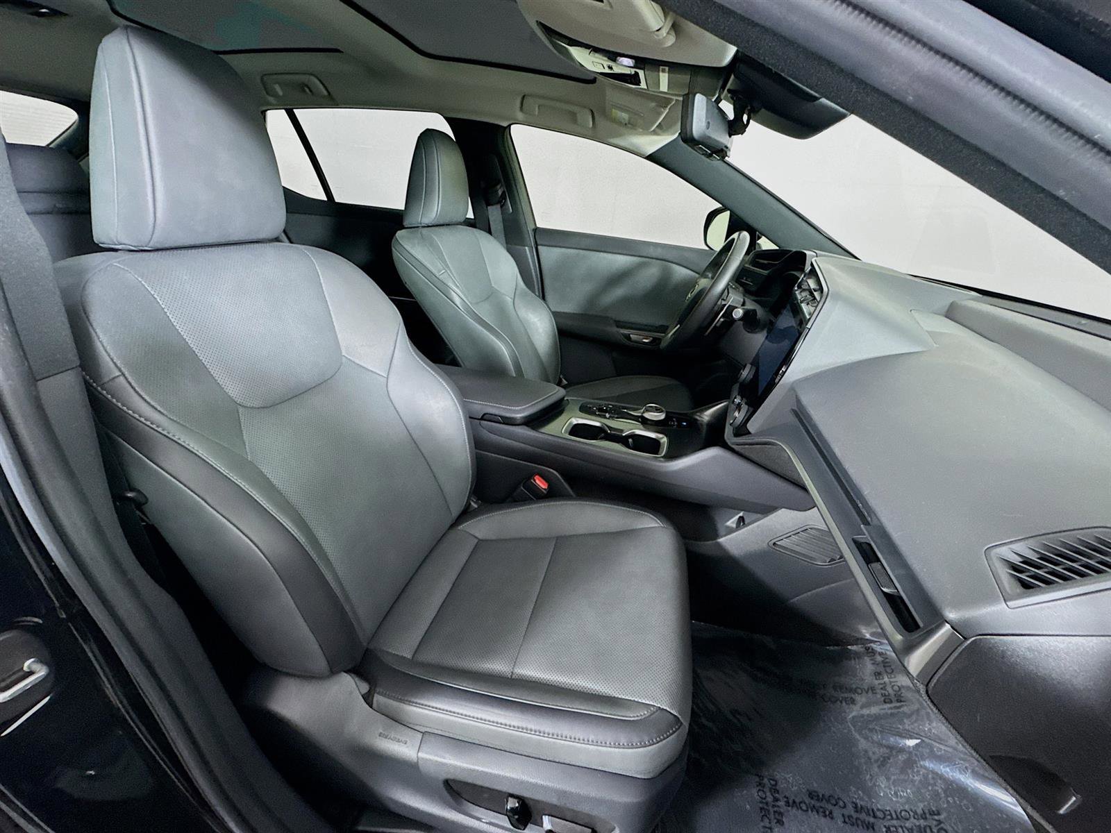 2024 Lexus RZ 450e Premium photo 26