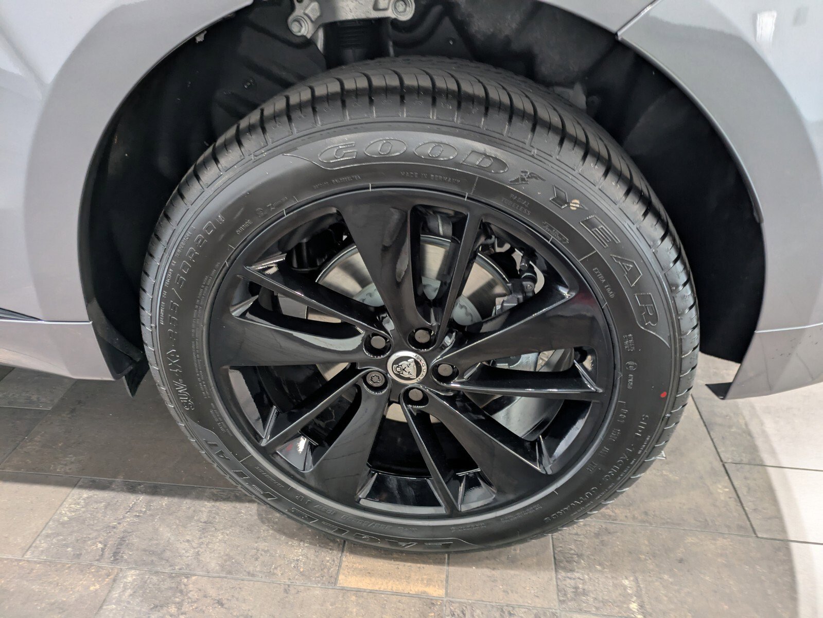 2026 Jaguar F-PACE P250 R-Dynamic S photo 12