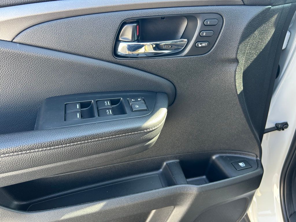 2022 Honda Ridgeline RTL-E photo 23